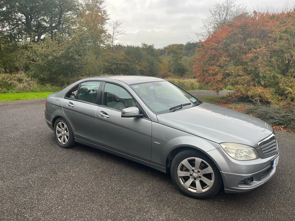 Mercedes Benz 2010 C200 - Image 2