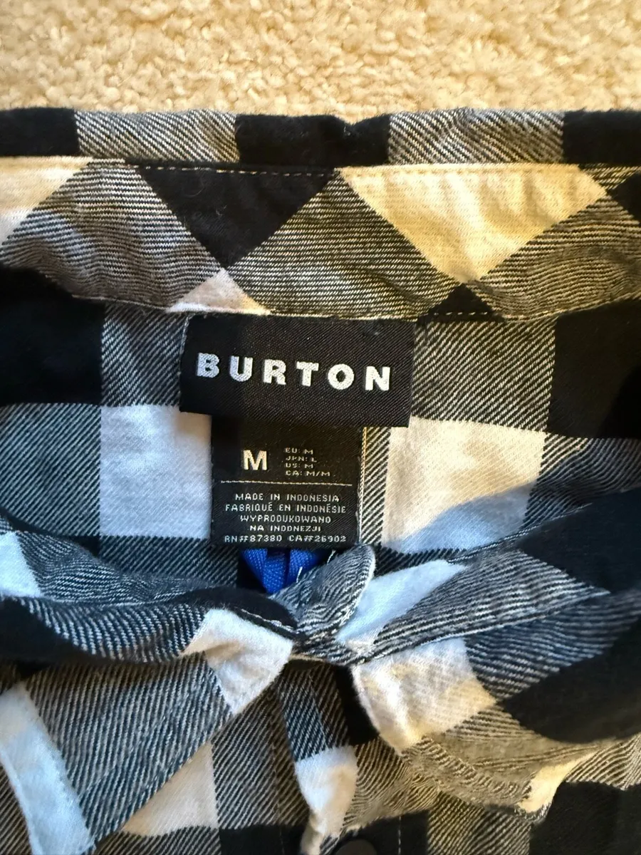 Men’s Burton Medium Shirt - perfect - Image 3