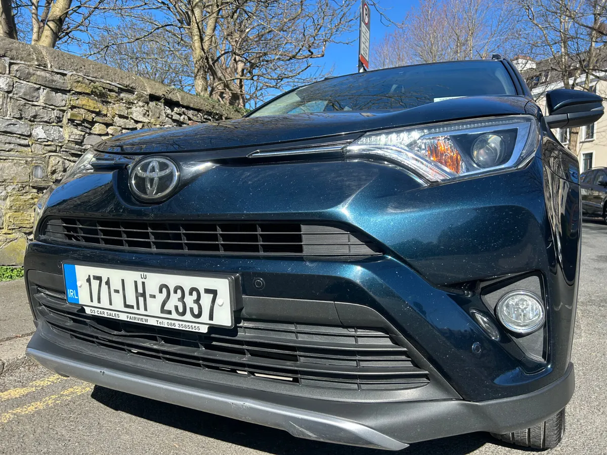 2017 TOYOTA RAV4 NCT JUNE 2027 PARKING CAMERA - Image 1