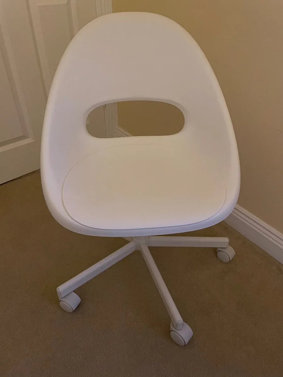 Chair - Image 3