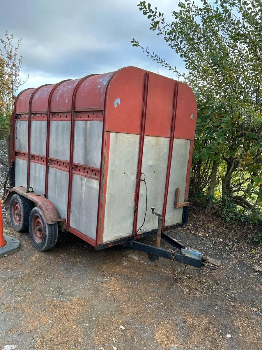 Cattle trailer - Image 1