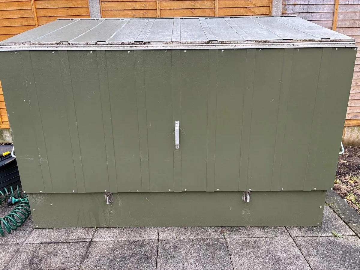 Bike shed (trimentals brand) - Image 1