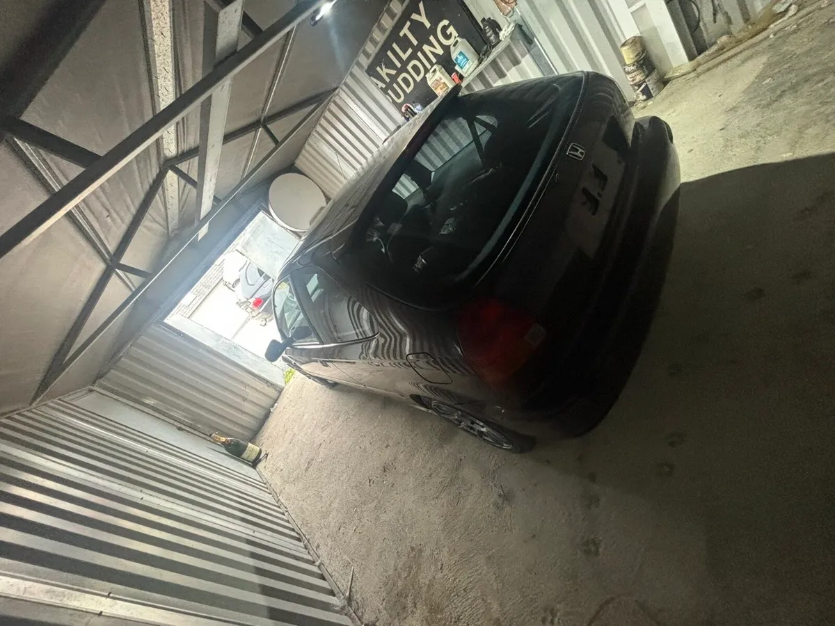 B16 civic - Image 2