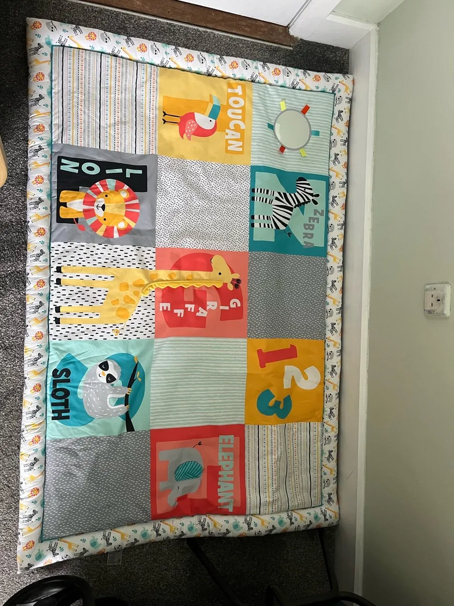 BabyZee Safari Play Mat