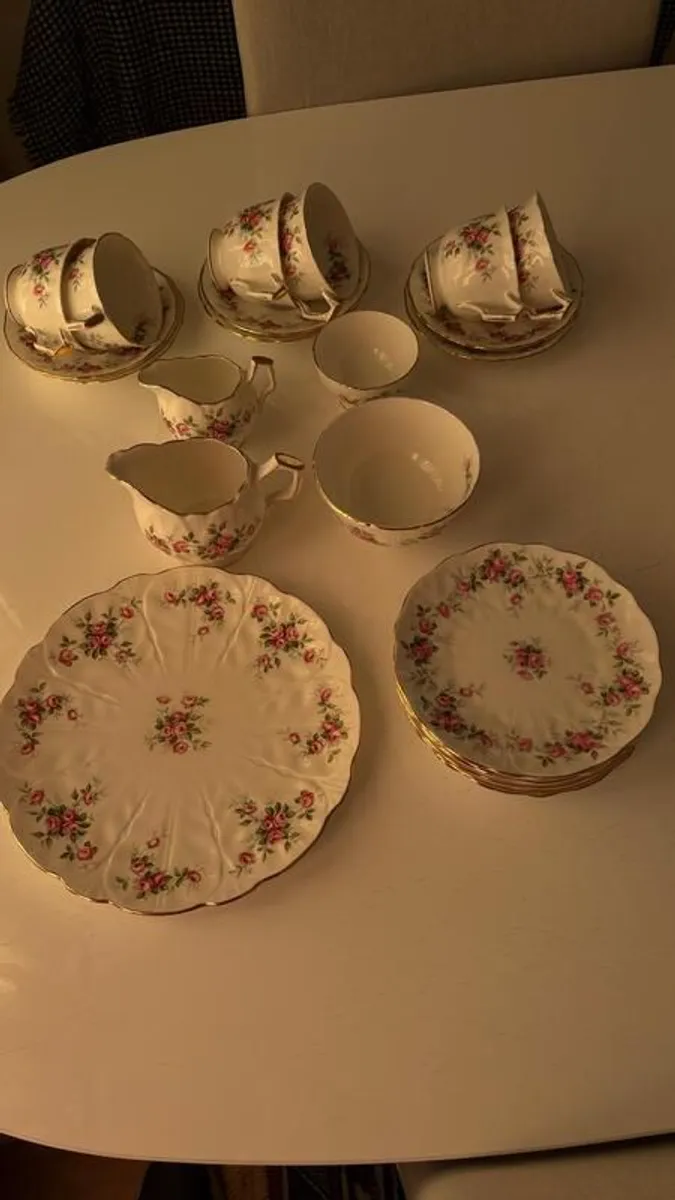 Aynsley Tea Set - Image 1