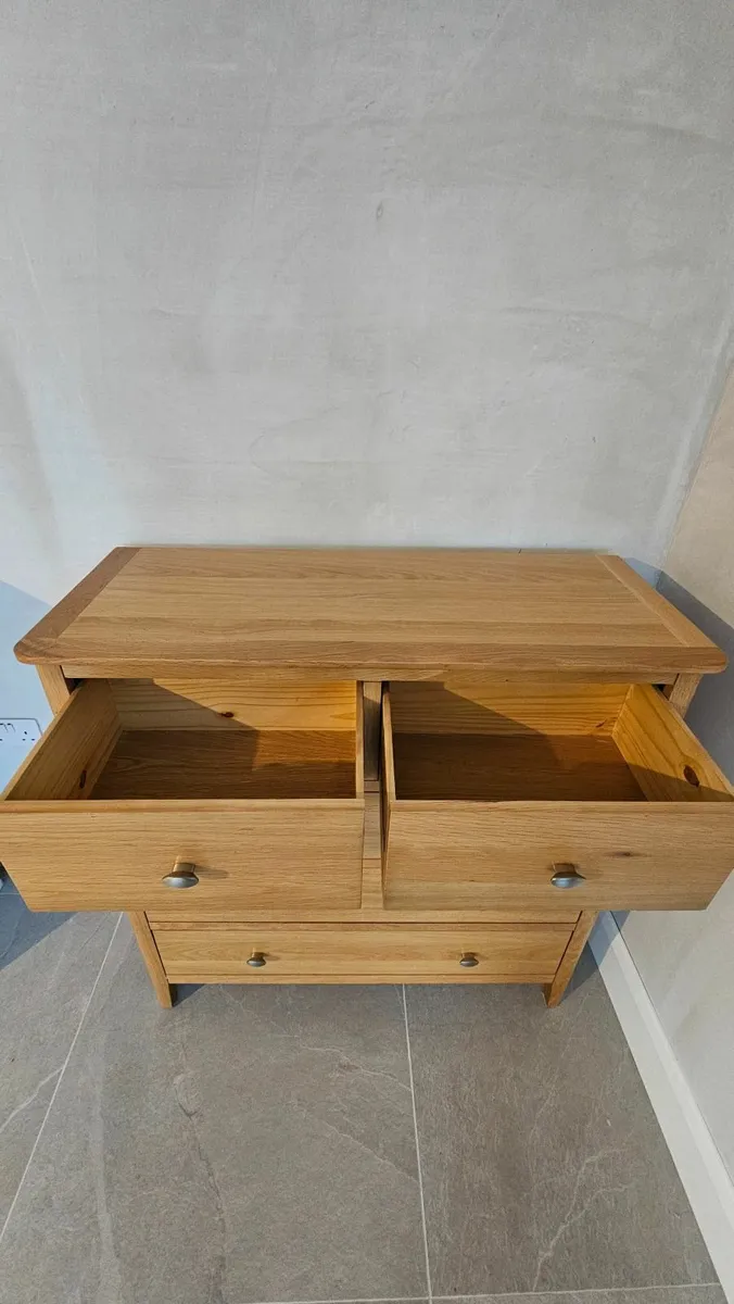 Chest of 5 drawers solid oak. - Image 3