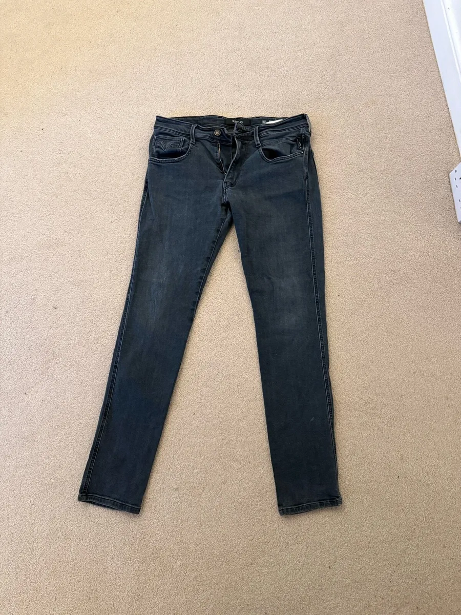 Men’s tight fit black replay jeans 32 32 - Image 1