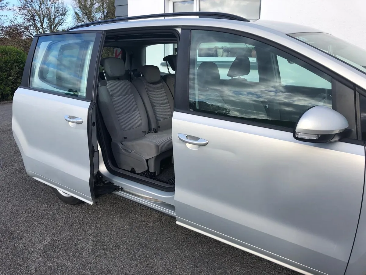 SEAT Alhambra 2011 - Image 2