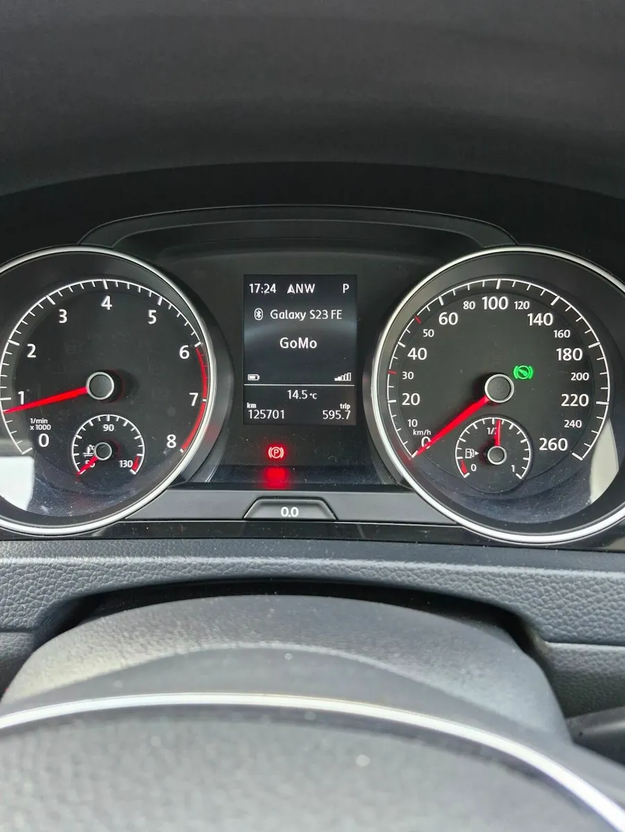 VW GOLF HIGHLINE AUTOMATIC 1.4 PETROL 150 HP 2014 - Image 3