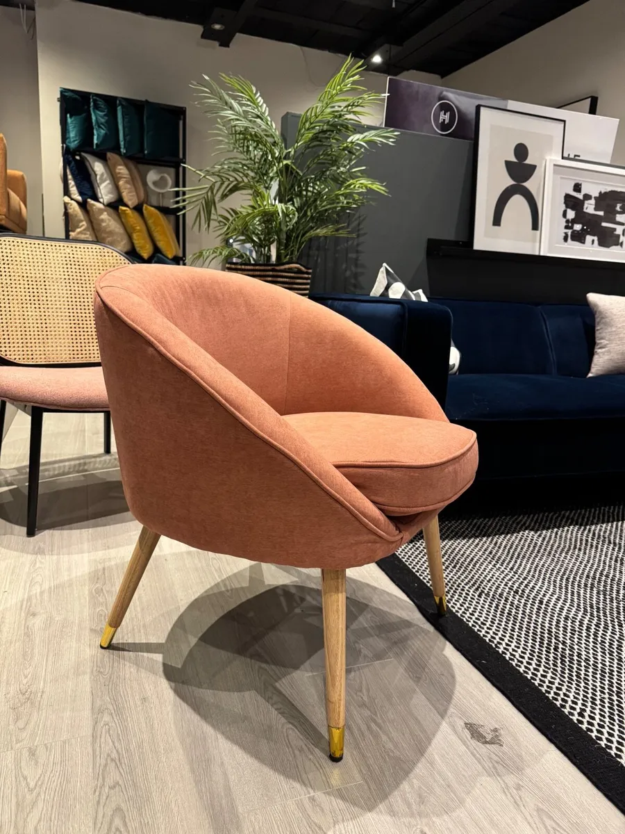 Occasional chair - Image 1