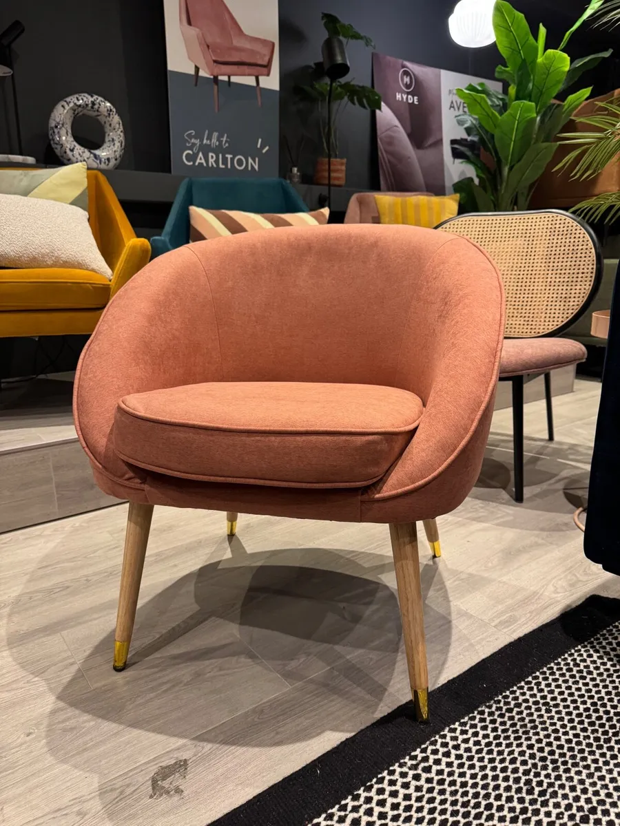 Occasional chair - Image 3