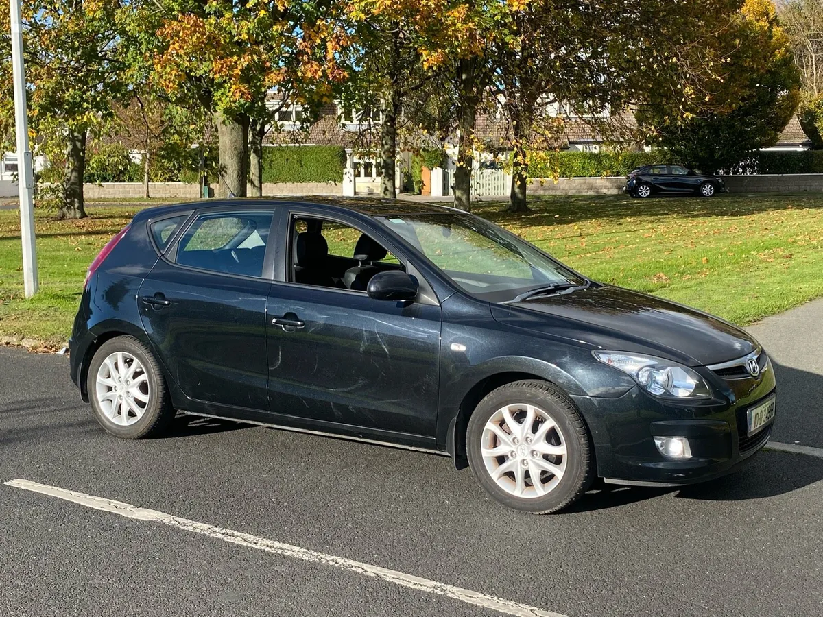 Hyundai i30 - Image 2