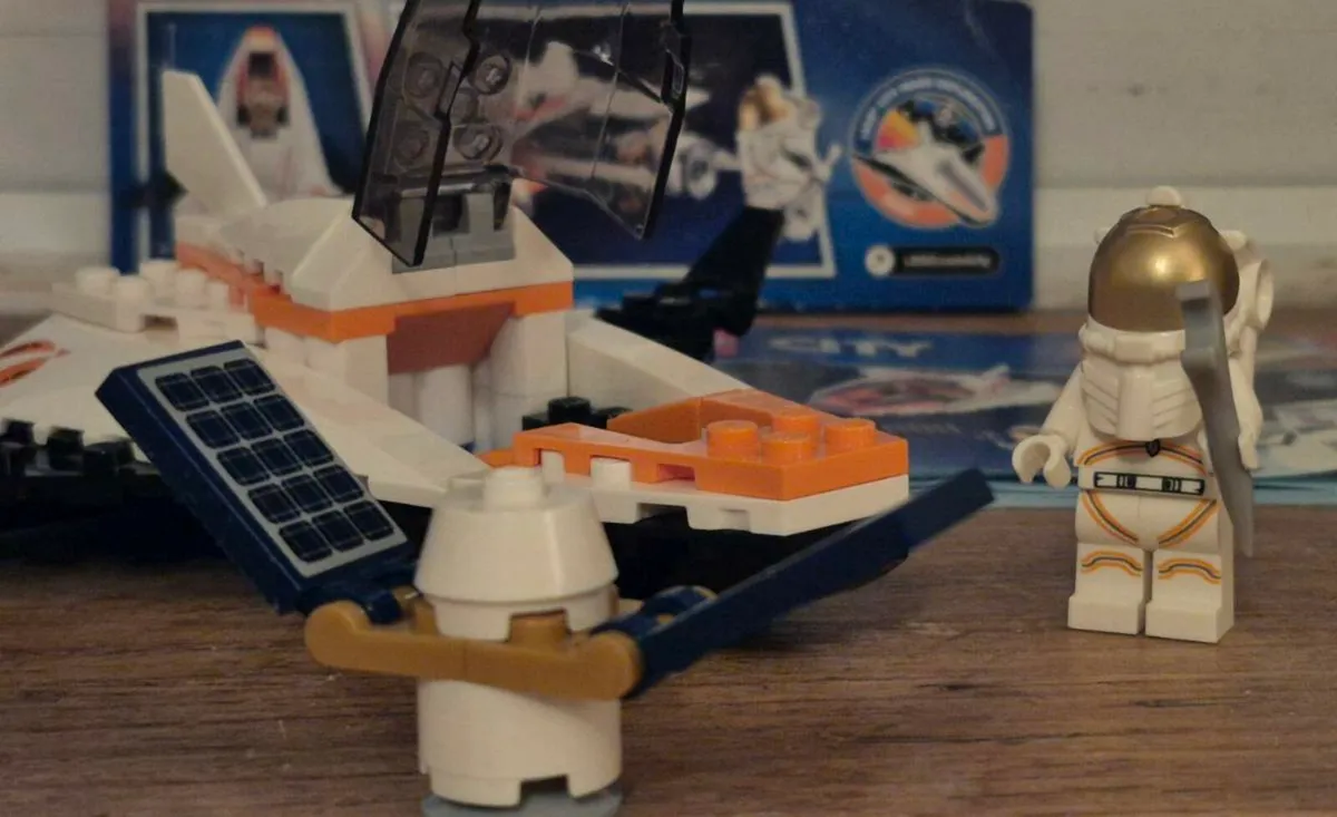 Lego set Spaceship and astronaut - Image 2