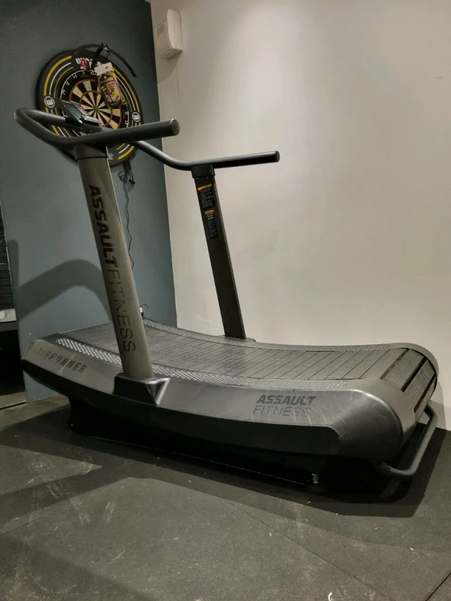 Gym equipment - Assault fitness treadmill - Image 3