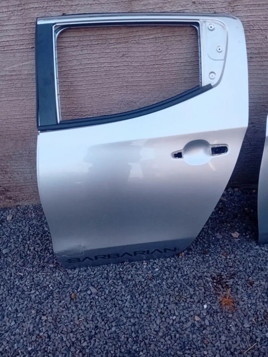 Doors for mitsubishi l200 - Image 1