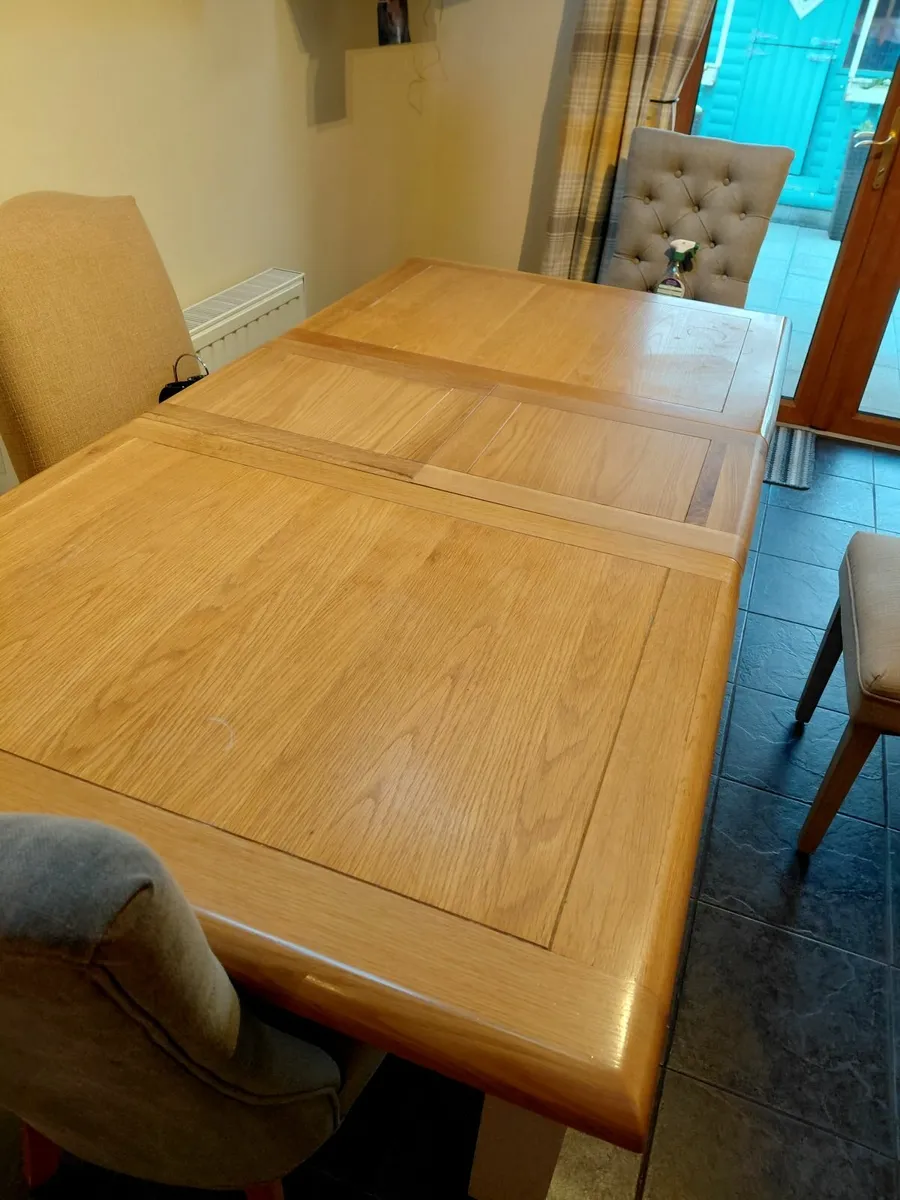 Kitchen table - Image 2