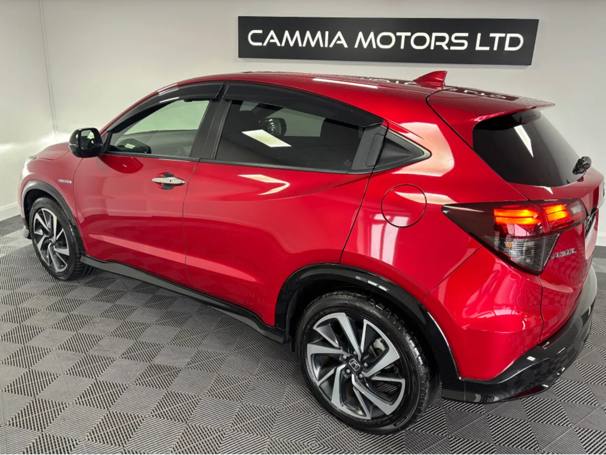 Honda Vezel *HONDA VEZEL* *RS* *LOW MILEAGE* *HEAT - Image 3