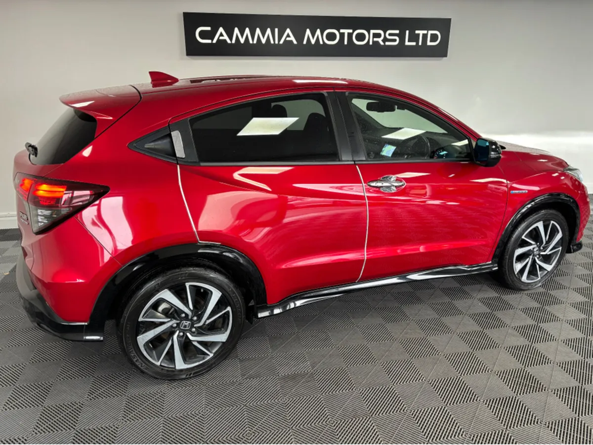 Honda Vezel *HONDA VEZEL* *RS* *LOW MILEAGE* *HEAT - Image 3