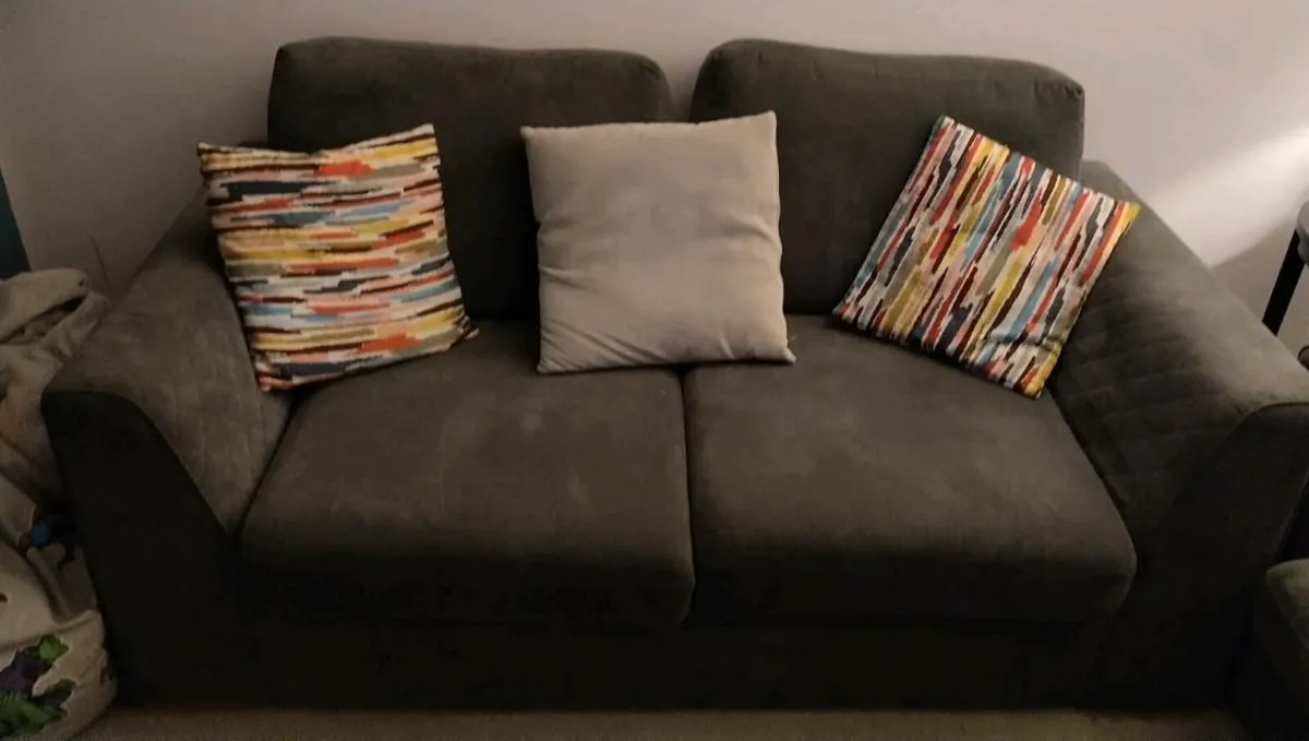 Couch -4 seater and 2 seater - Image 1