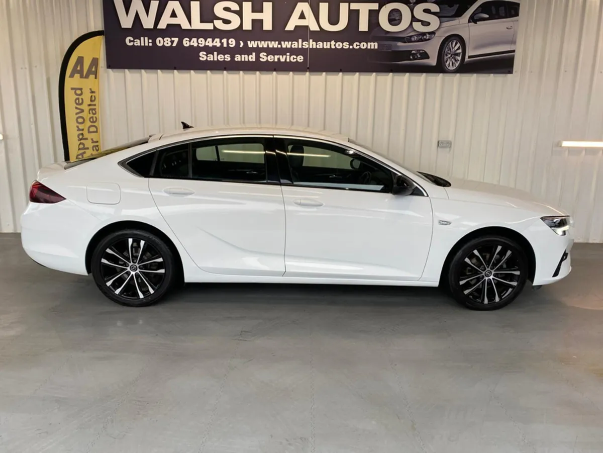 Opel Insignia GRAND MY22-SRI 122PS-6SP 5DR - Image 3