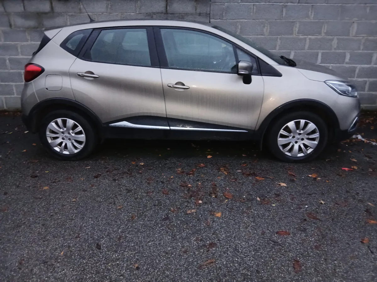 Renault Captur 2015 1.5 DCI DIESEL - Image 2
