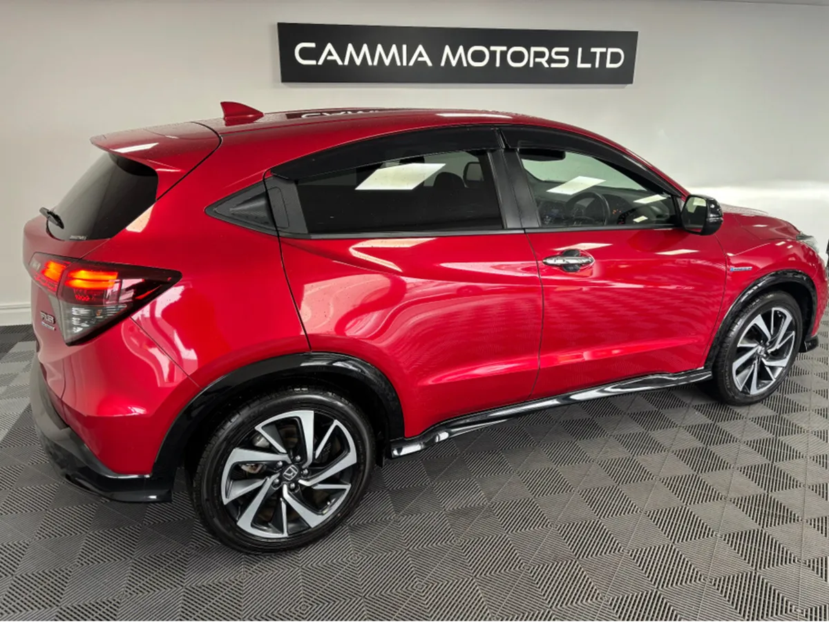 Honda Vezel *HONDA VEZEL* *RS* *LOW MILEAGE* *HEAT - Image 3