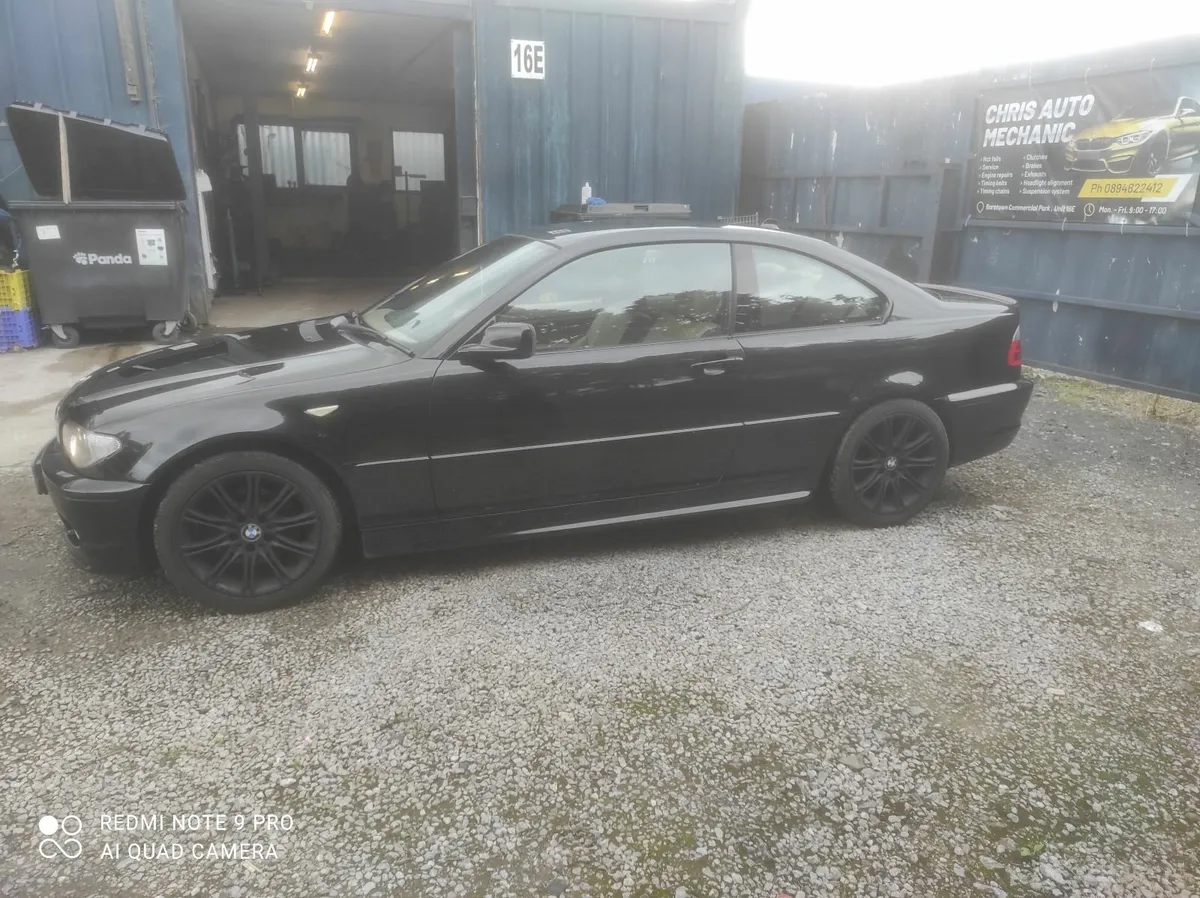 BMW 3-Series 2005 - Image 1