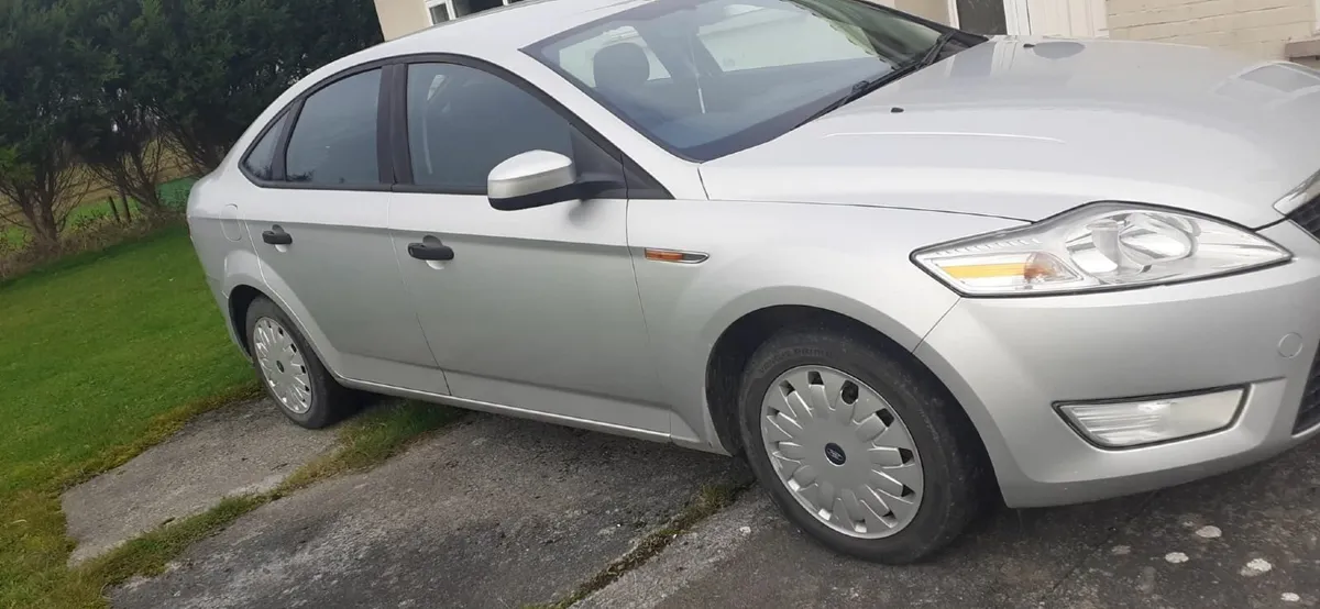 Ford Mondeo 2010 - Image 2