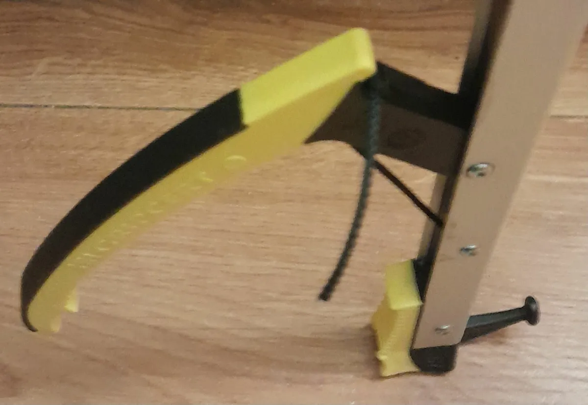 Crutch, Gripper/Reacher and Fold Up Chair - Image 4