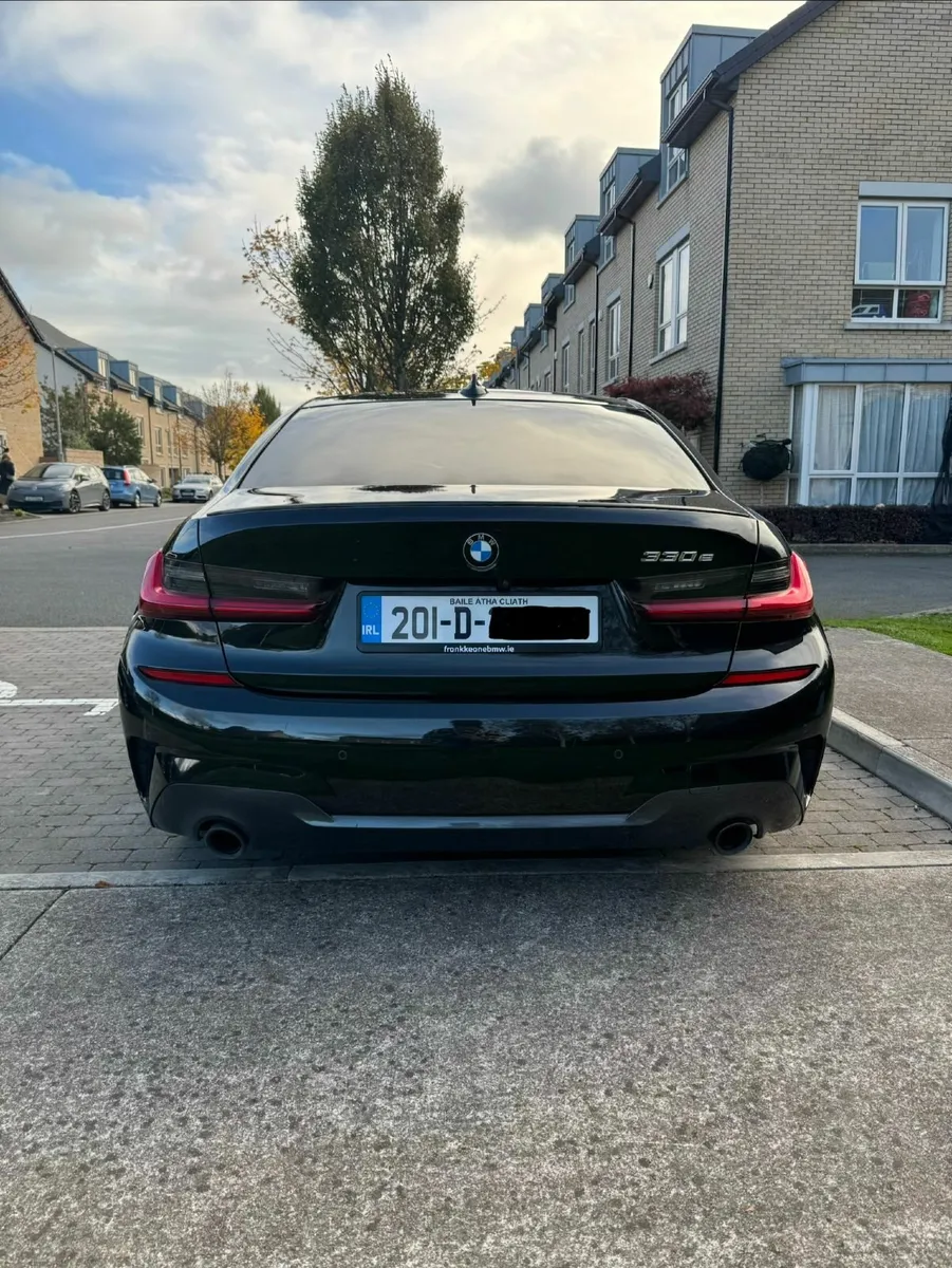 BMW 3-Series 330e M Sport Saloon 2020 - Image 4