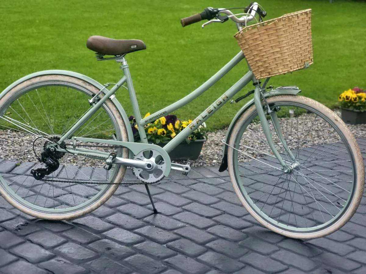 LOVELY LADIES RALEIGH BIKE WITH BASKET. NO OFFERS - Image 1
