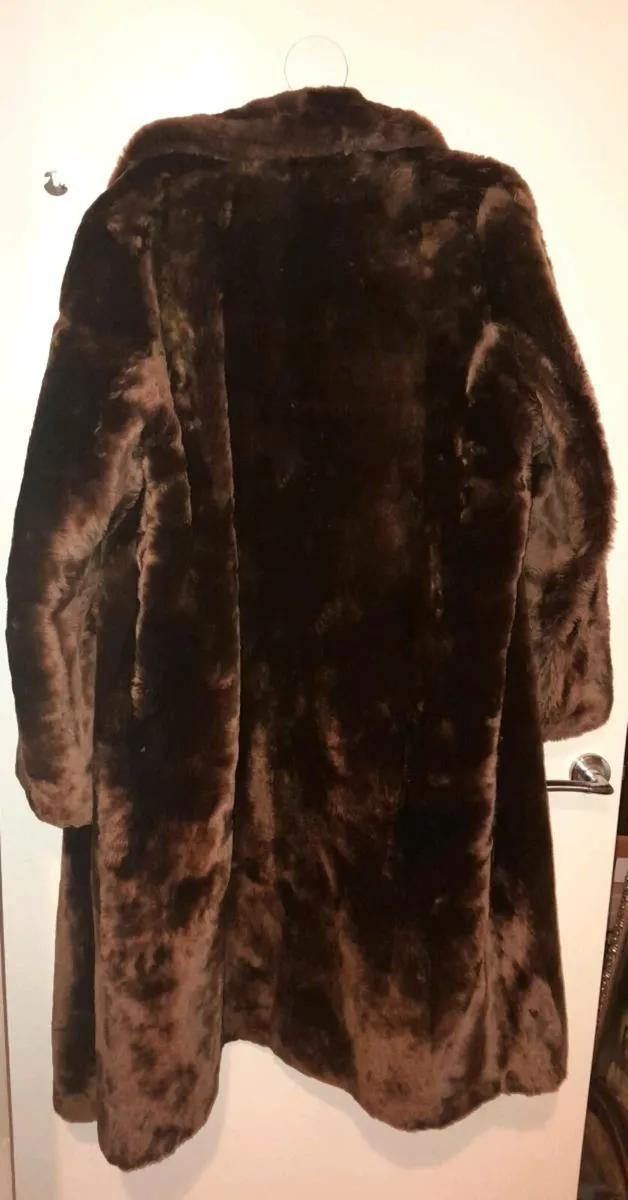 Genuine beaver fur luxury coat - Image 2