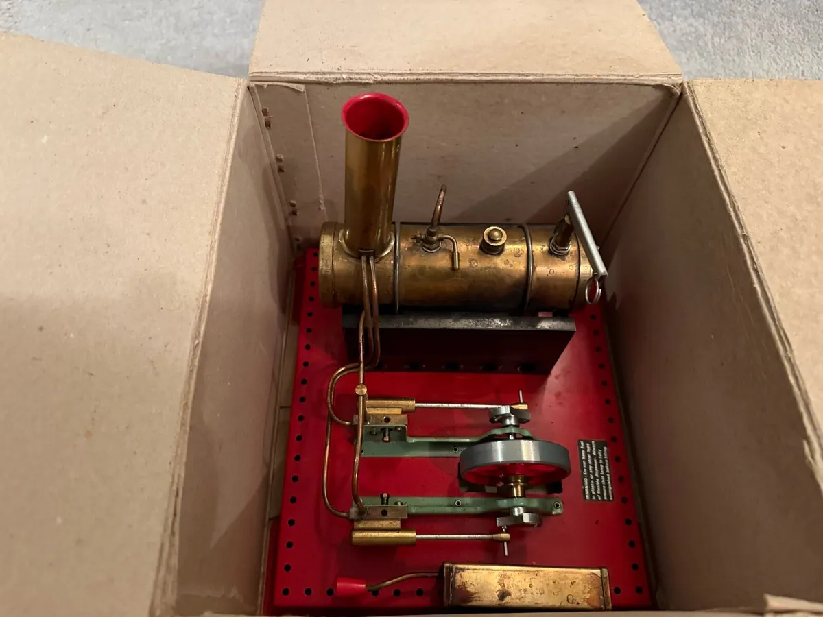 Mamod steam engine - Image 1