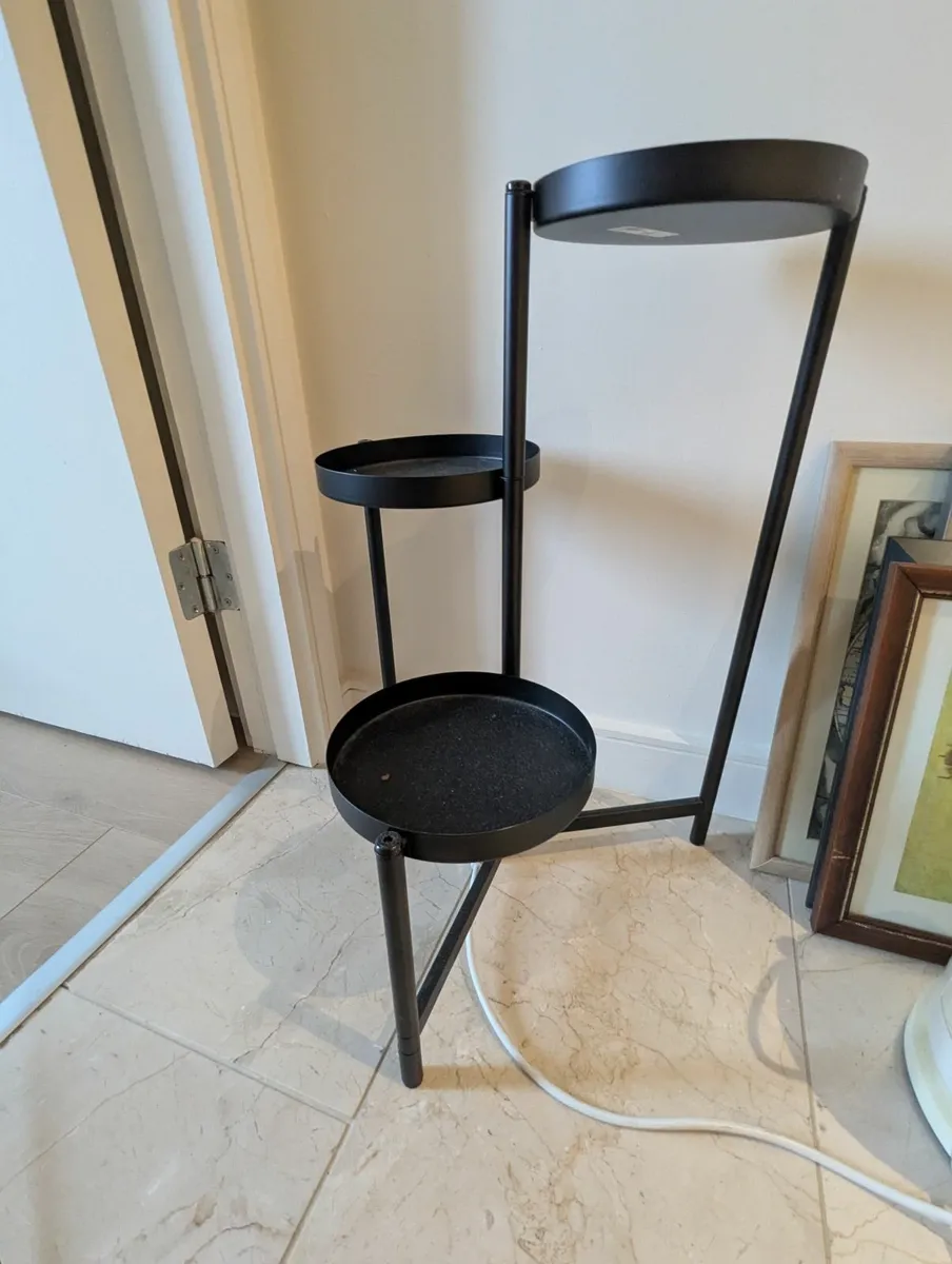 Free IKEA plant stand