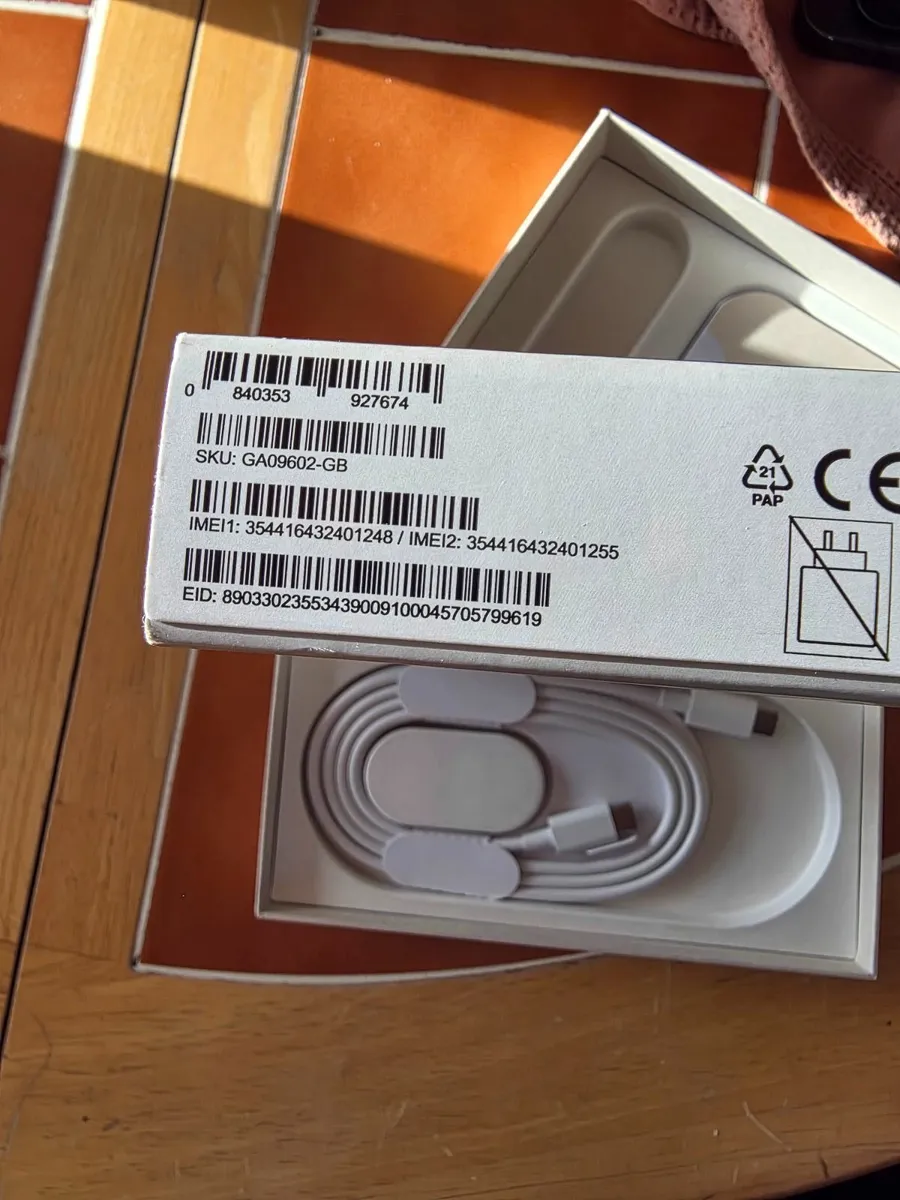 Google Pixel Pro 10 XL 256GB - Image 3