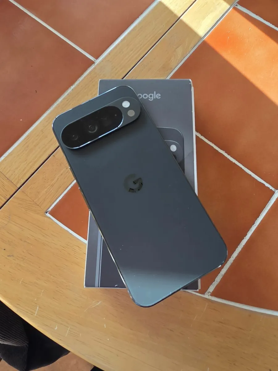 Google Pixel Pro 10 XL 256GB - Image 1