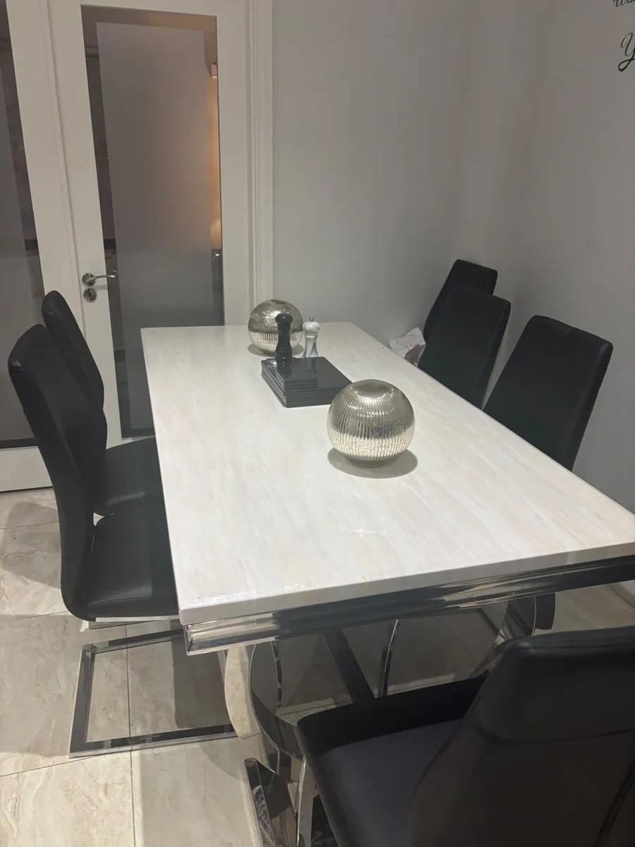 Marble Dining table and chairs - Image 1