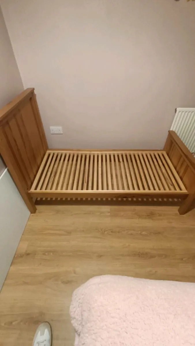 Cot bed - Image 2
