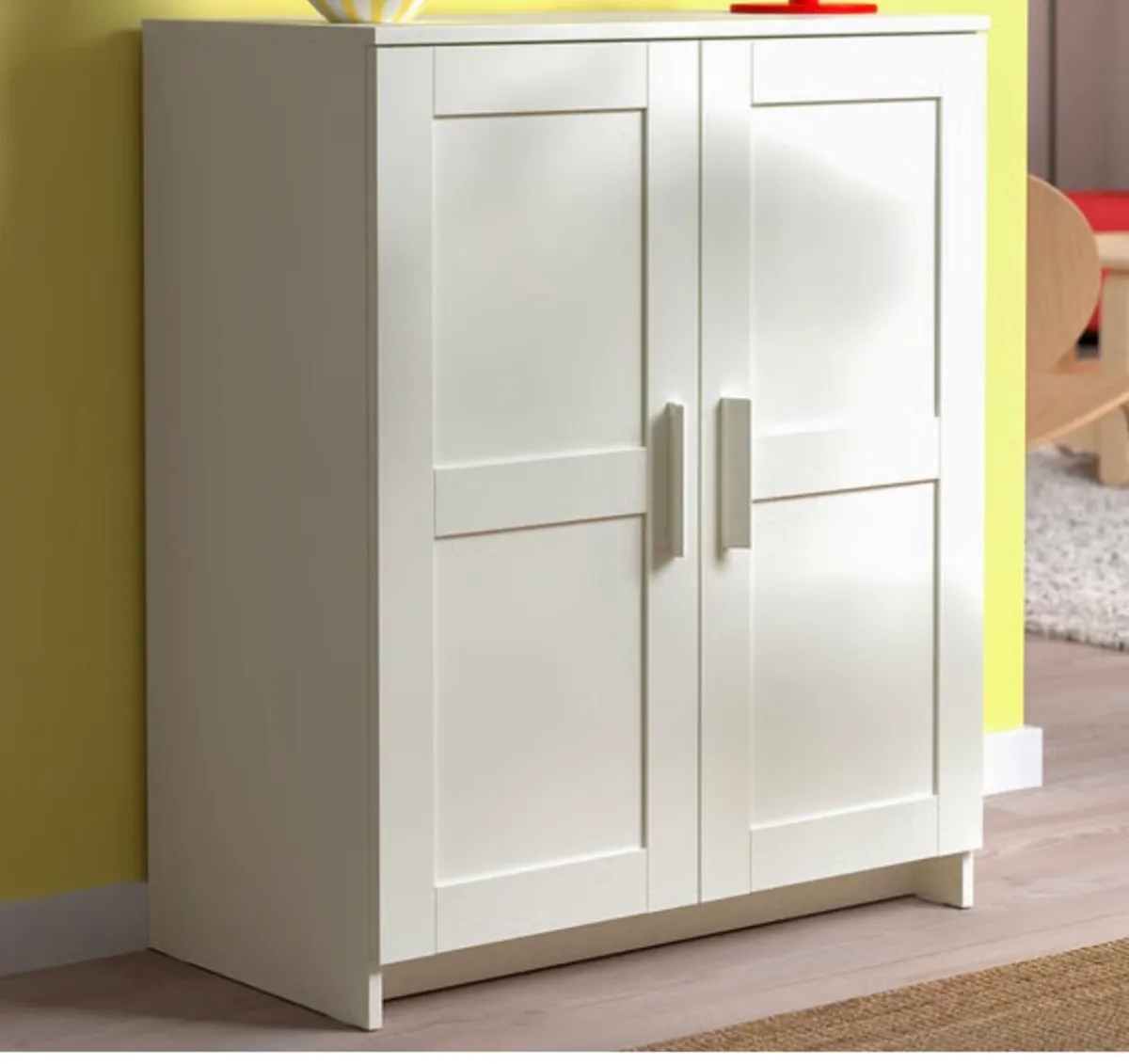 White cabinet - Image 2