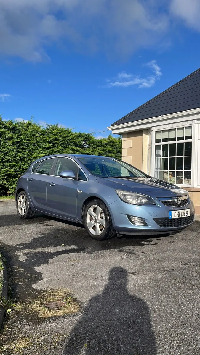 Vauxhall Astra 2010 - Image 1