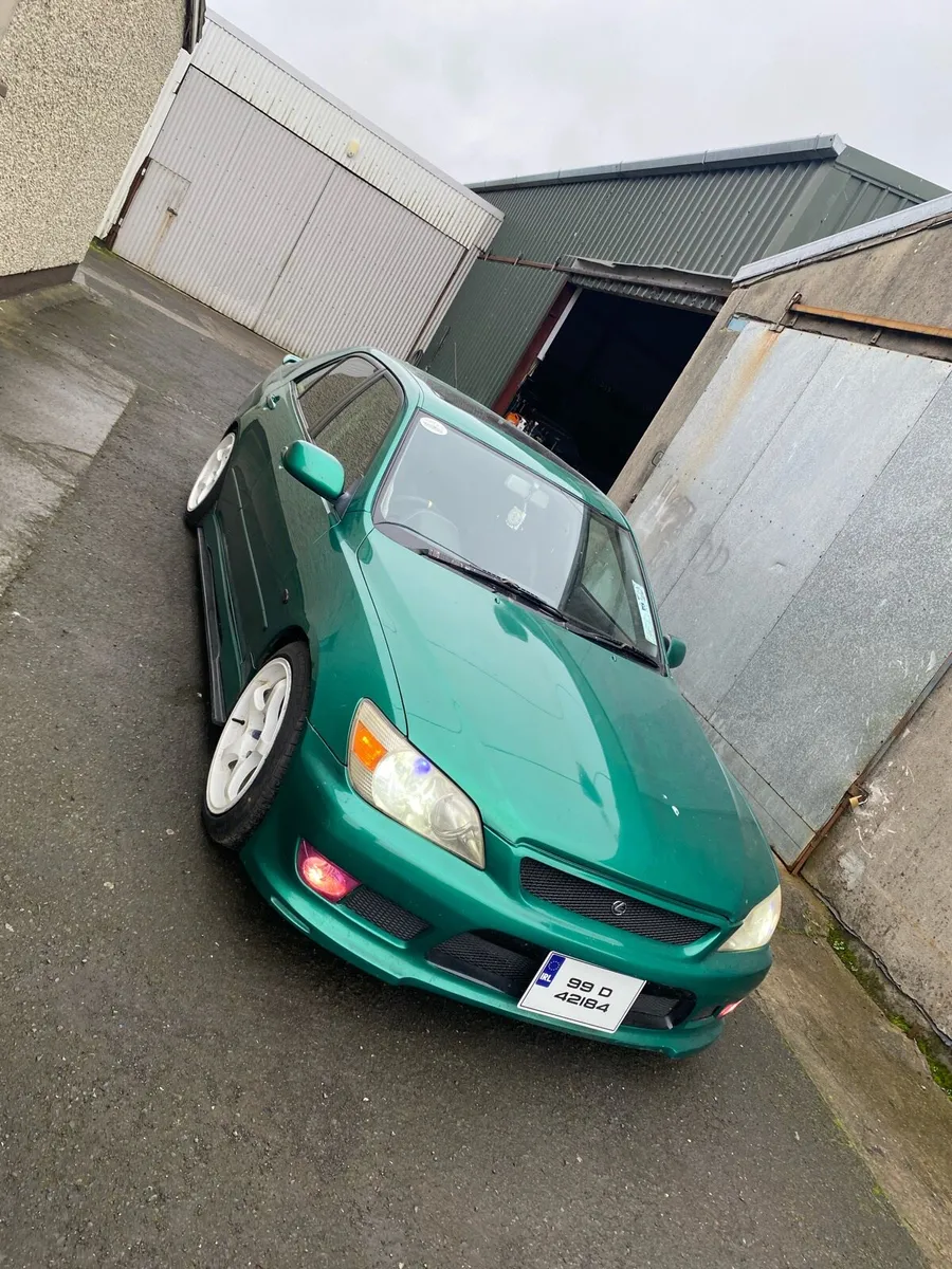 Lexus is200 - Image 1