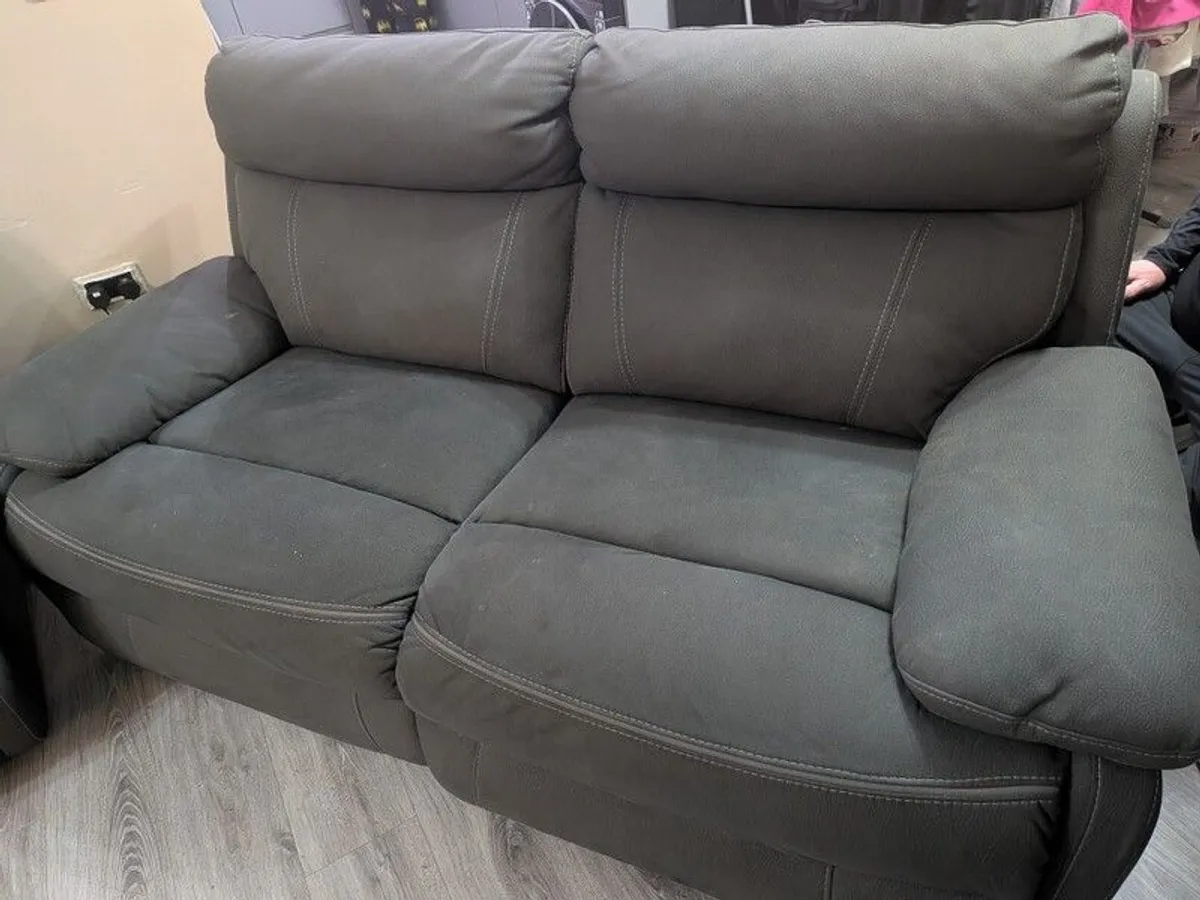 Recliner Electric Sofa - Image 4