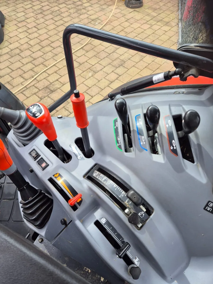 Kubota M511 - Image 4