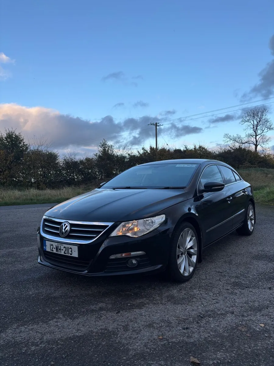 Volkswagen Passat 2012 - Image 1