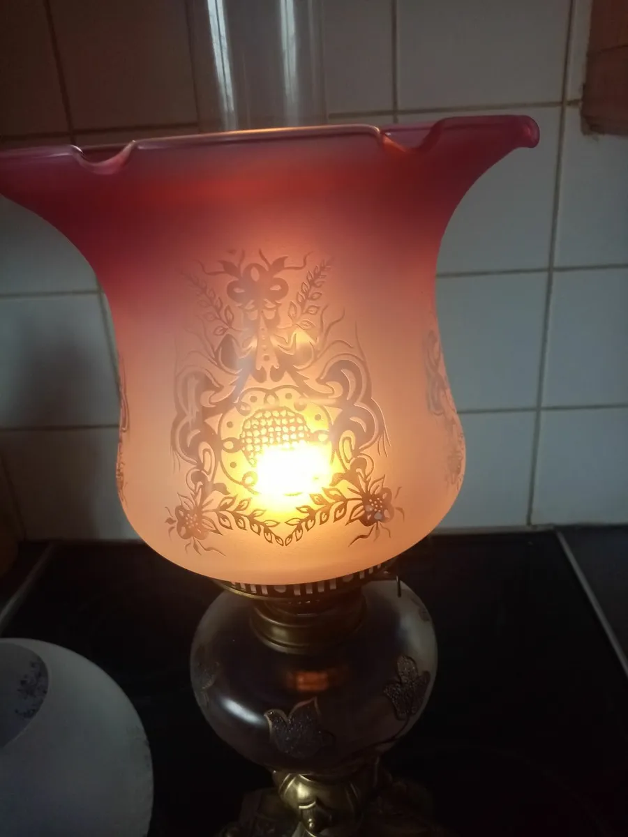 Victorian Oil Lamp - Image 4