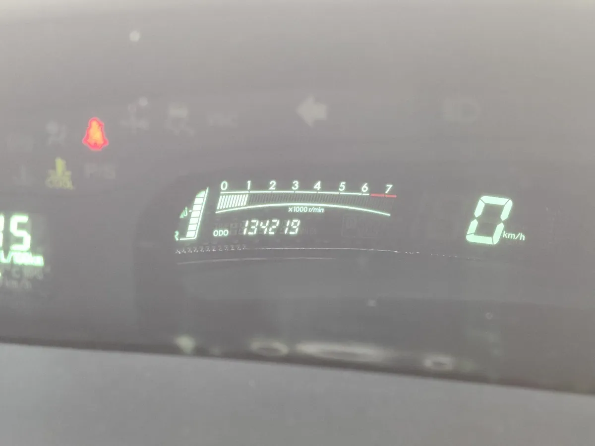 Toyota Yaris 2008 - Image 2