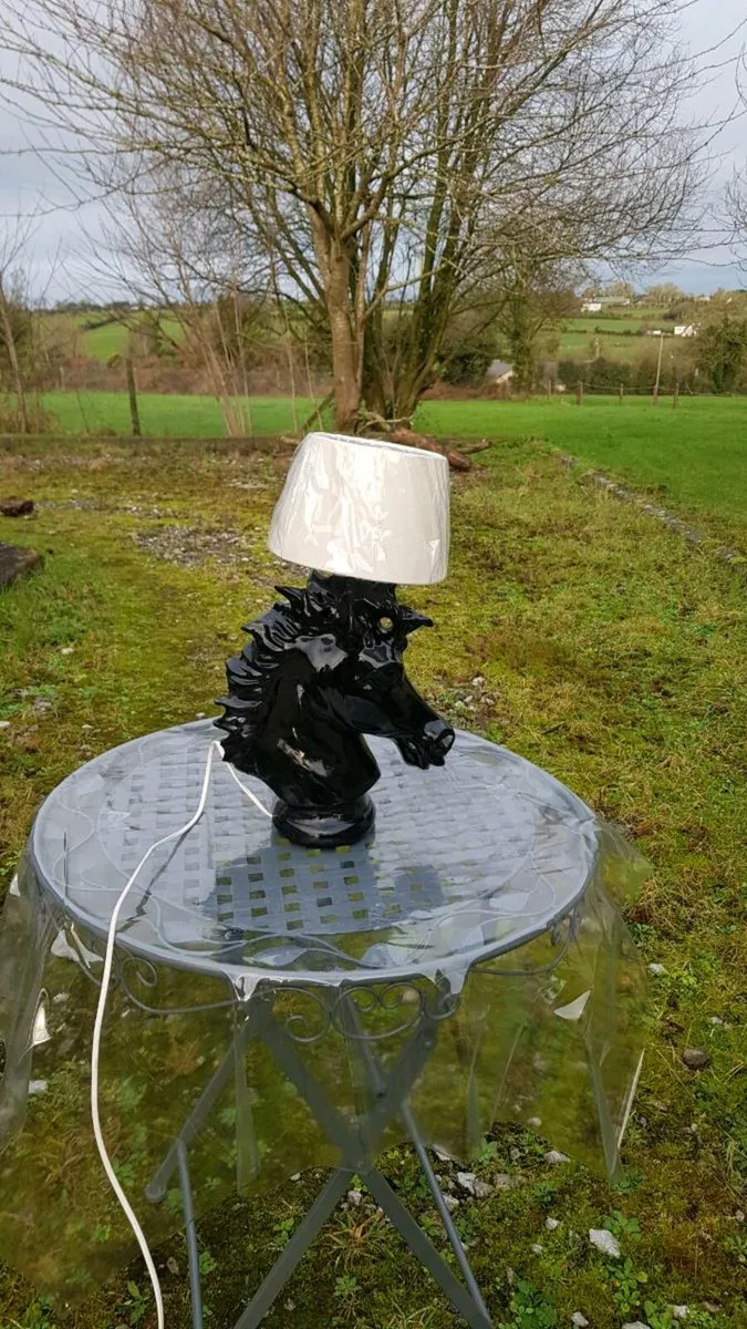Horse table lamp postage possible
