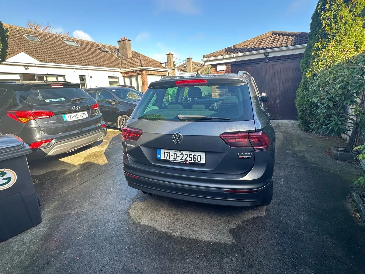 2017 VW TIGUAN 4WD HIGHLINE - Image 2