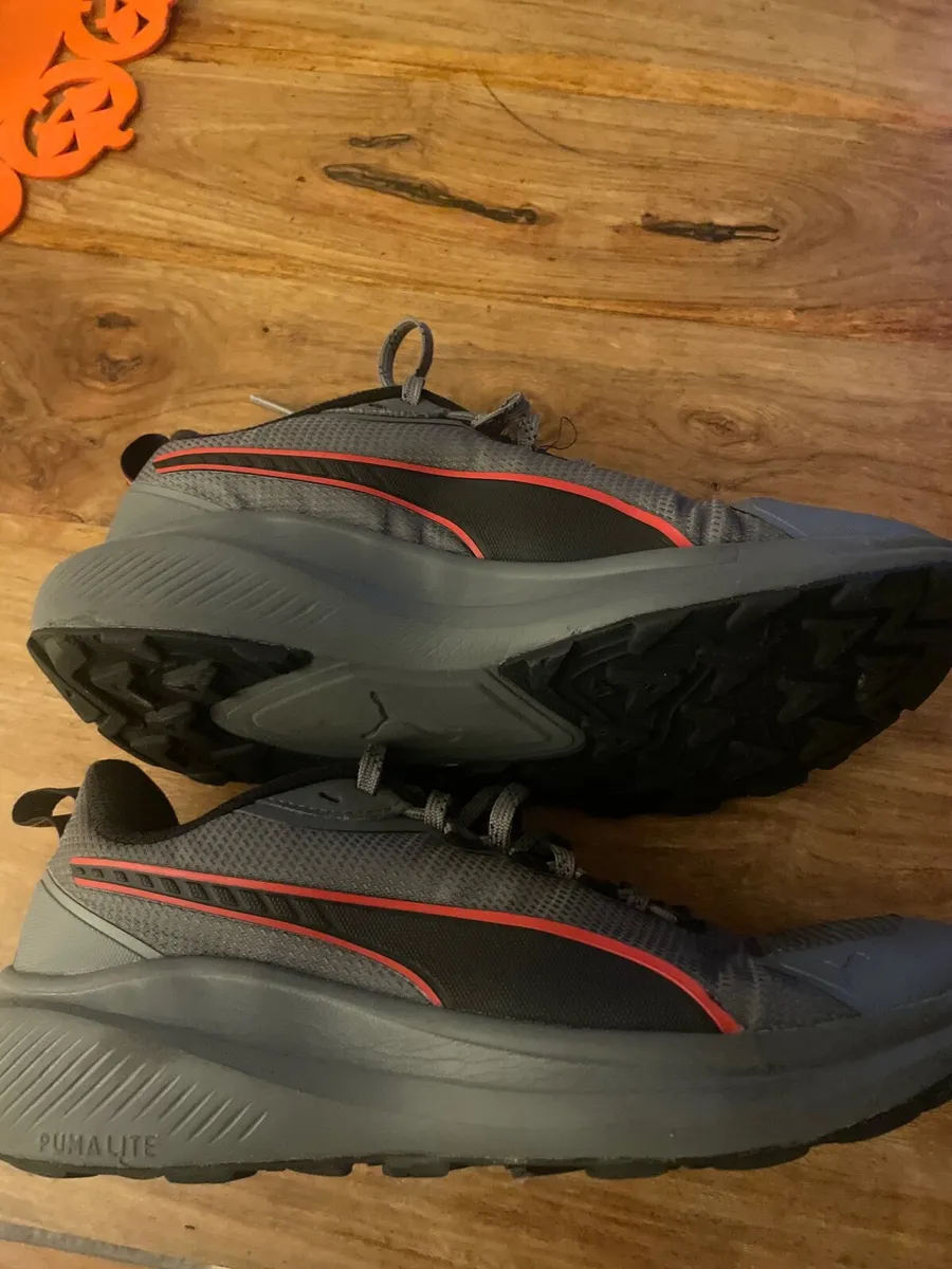 Men’s puma runners - Image 3