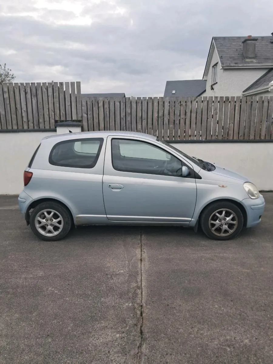 Toyota Yaris - Image 2
